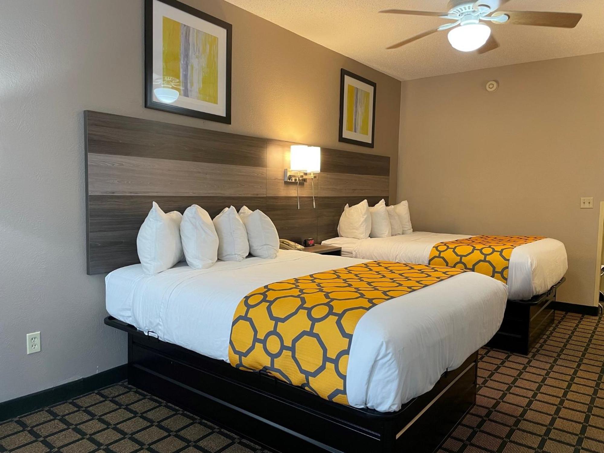 Baymont By Wyndham West Plains Hotel Exterior foto