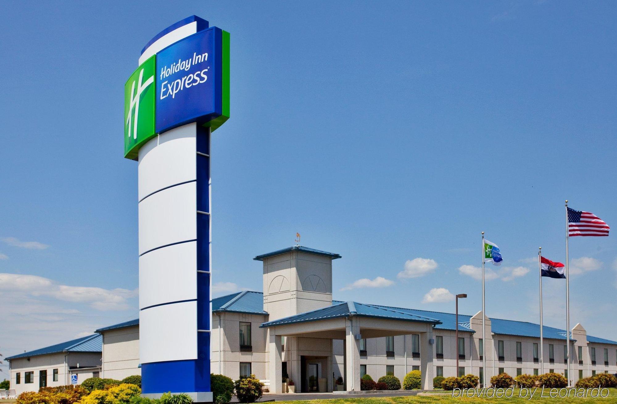 Baymont By Wyndham West Plains Hotel Exterior foto